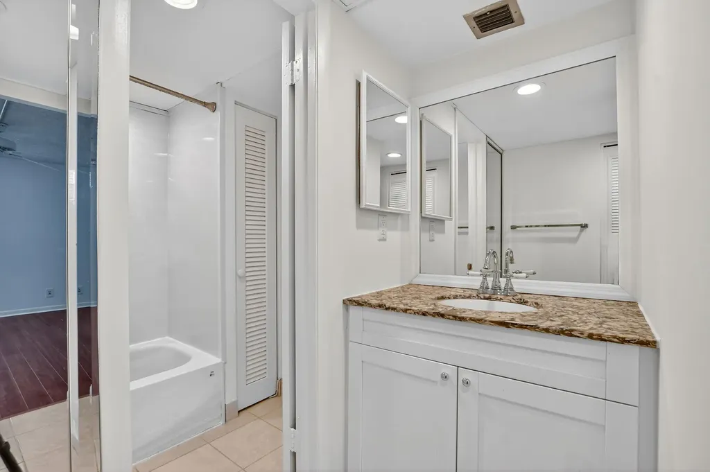 11 Royal Palm Way Boca Raton FL 33432