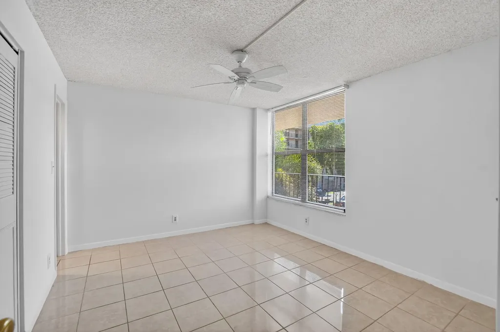11 Royal Palm Way Boca Raton FL 33432