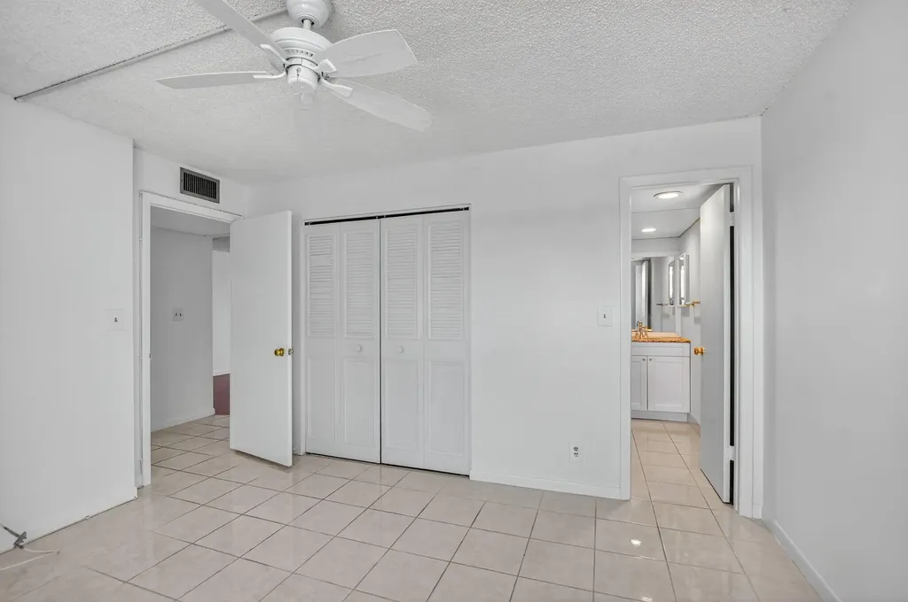11 Royal Palm Way Boca Raton FL 33432