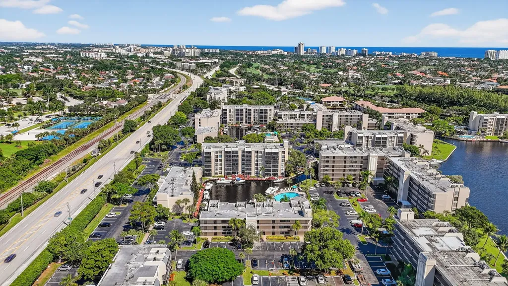 11 Royal Palm Way Boca Raton FL 33432