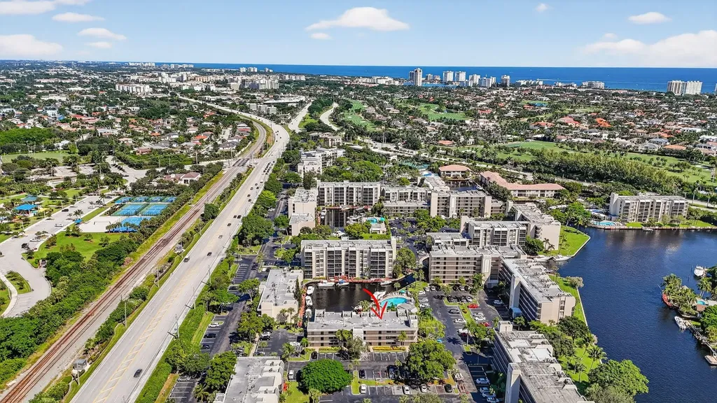 11 Royal Palm Way Boca Raton FL 33432