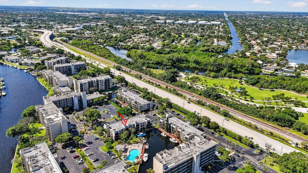 11 Royal Palm Way Boca Raton FL 33432