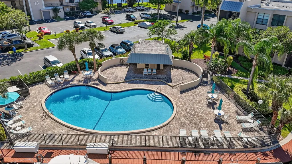 11 Royal Palm Way Boca Raton FL 33432