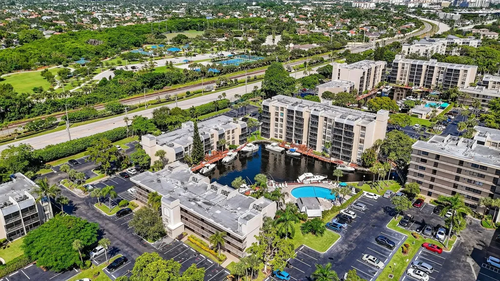 11 Royal Palm Way Boca Raton FL 33432