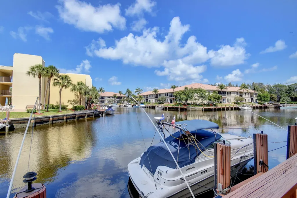 11 Royal Palm Way Boca Raton FL 33432