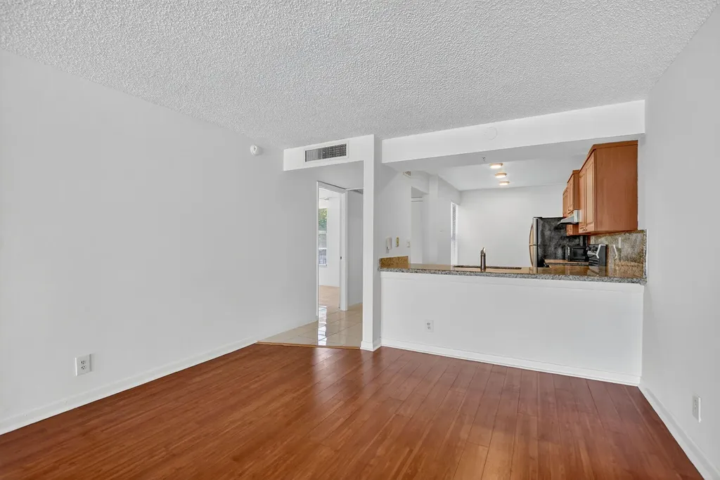 11 Royal Palm Way Boca Raton FL 33432