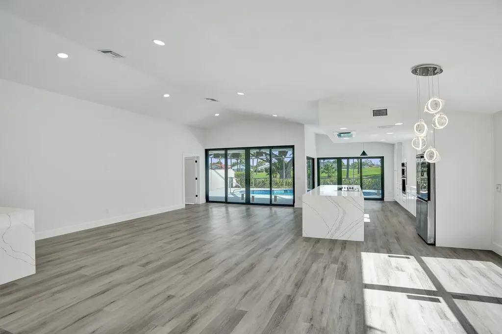11049 Cloverleaf Circle Boca Raton FL 33428