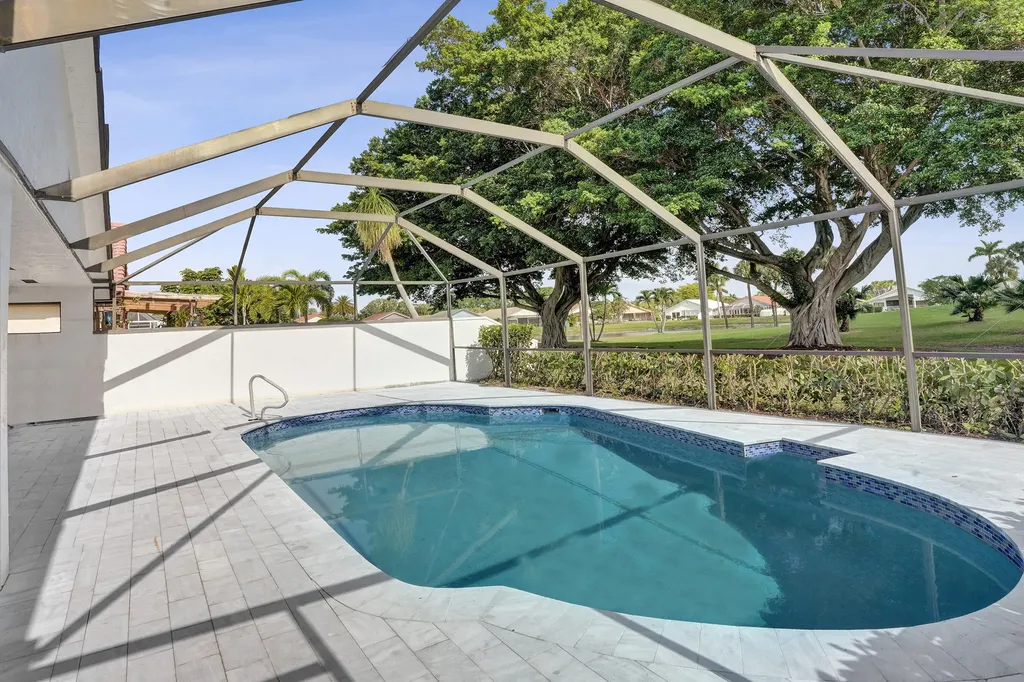11049 Cloverleaf Circle Boca Raton FL 33428