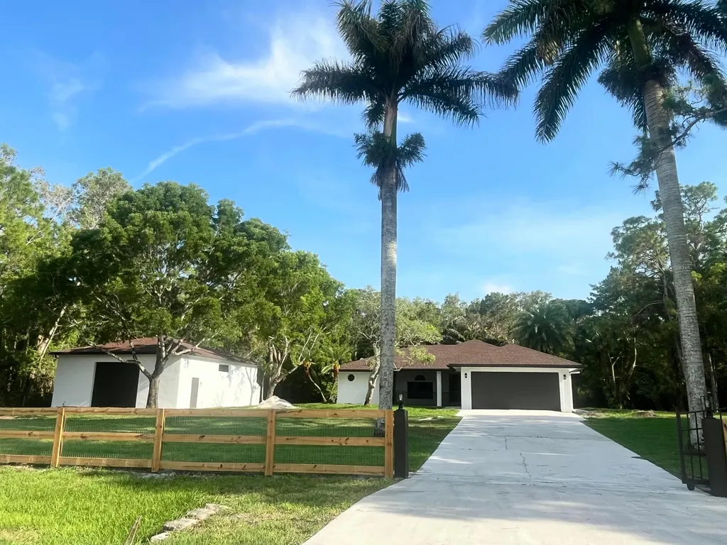 18268 N 49th Street Street N The Acreage FL 33470