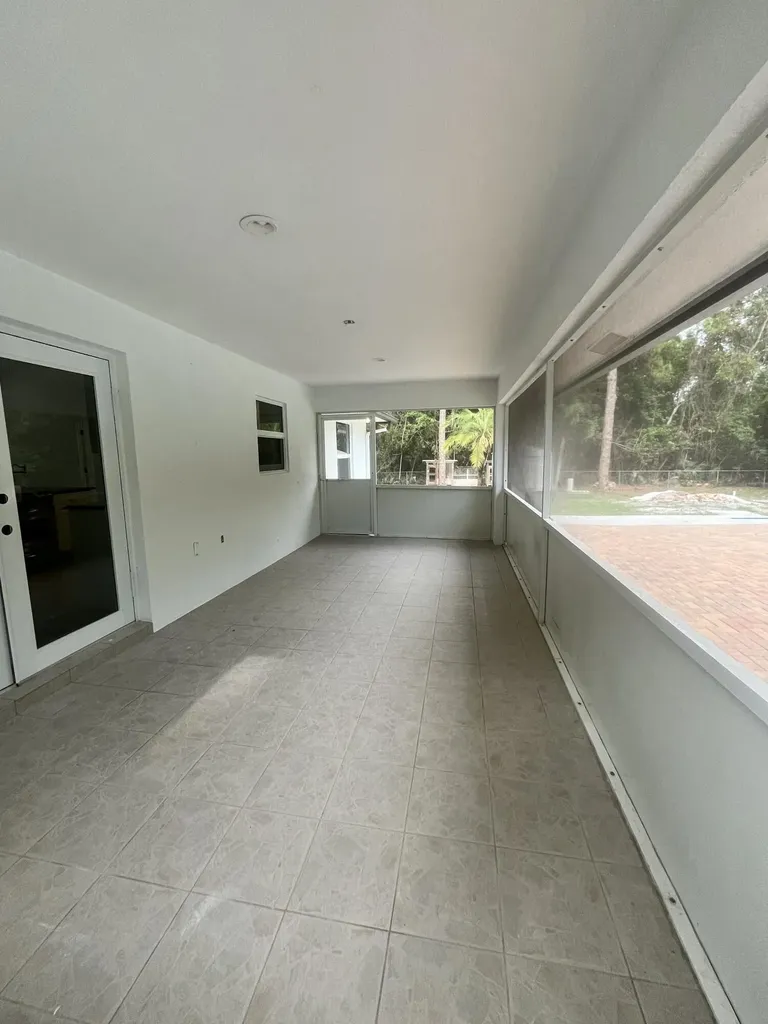 18268 N 49th Street Street N The Acreage FL 33470
