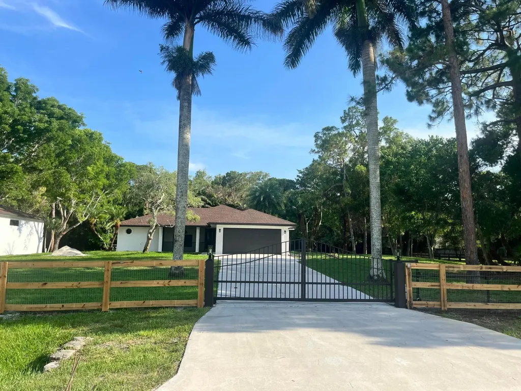 18268 N 49th Street Street N The Acreage FL 33470