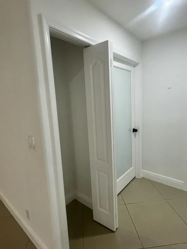 18268 N 49th Street Street N The Acreage FL 33470