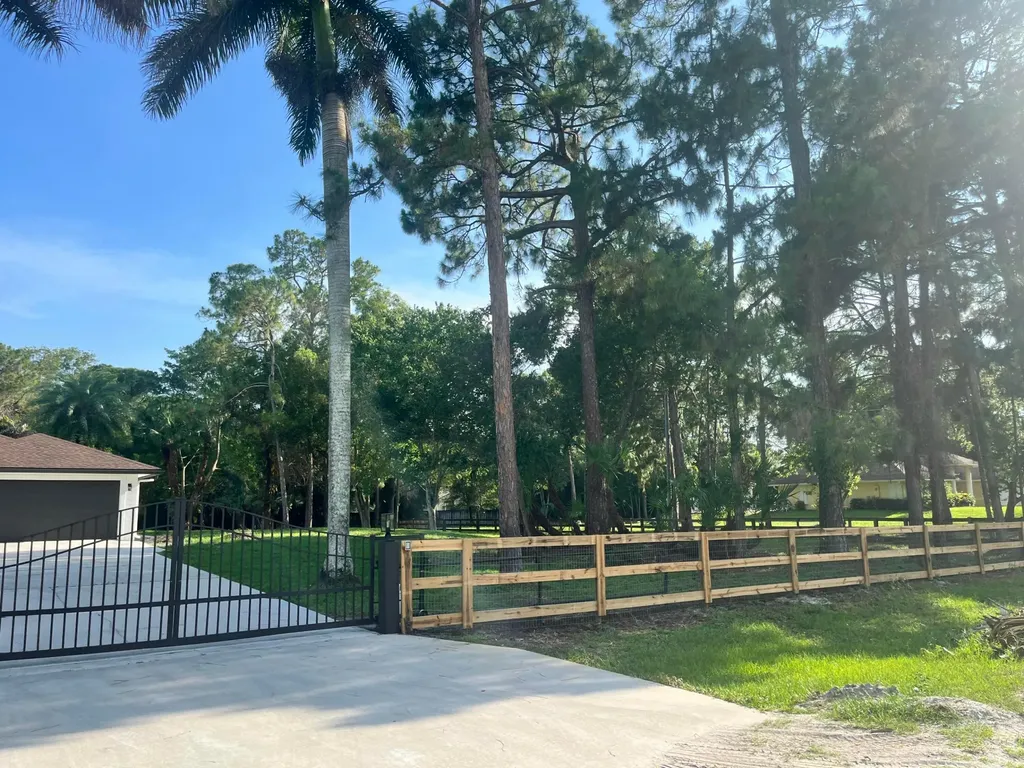 18268 N 49th Street Street N The Acreage FL 33470