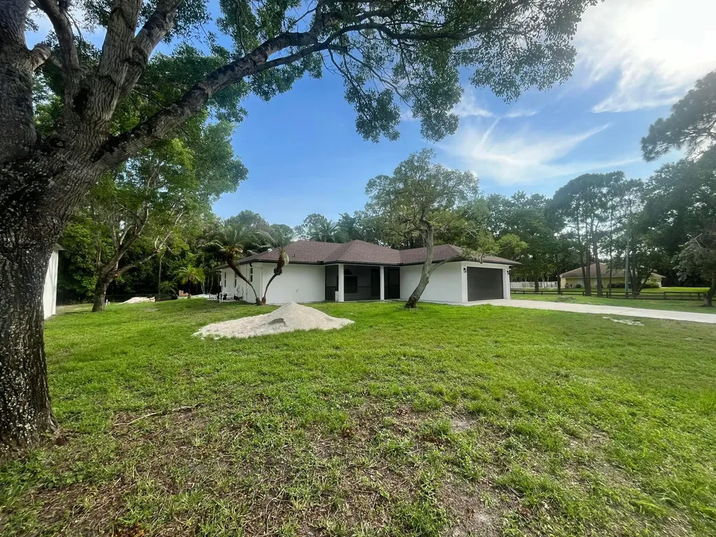 18268 N 49th Street Street N The Acreage FL 33470