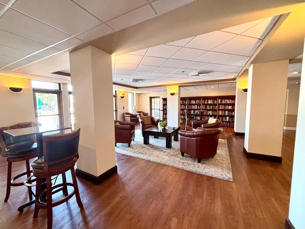 9440B Poinciana Place Davie FL 33324