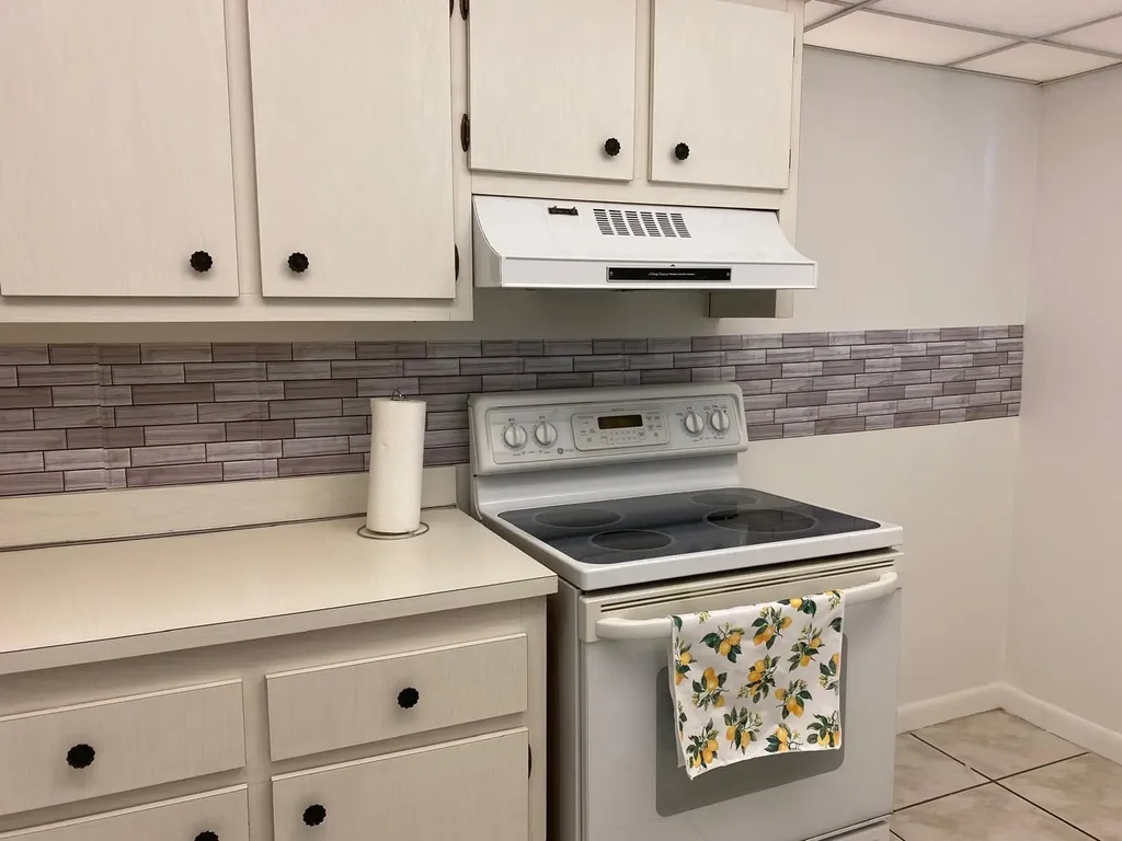 9440B Poinciana Place Davie FL 33324