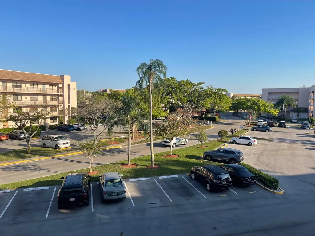 2705 NW 104th Avenue Sunrise FL 33322