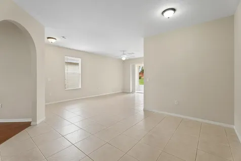 854 SW Rocky Bayou Terrace Port St Lucie FL 34986