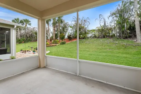 854 SW Rocky Bayou Terrace Port St Lucie FL 34986