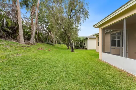 854 SW Rocky Bayou Terrace Port St Lucie FL 34986