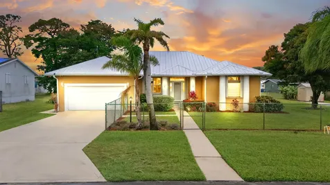 5660 SE Colee Avenue Stuart FL 34997