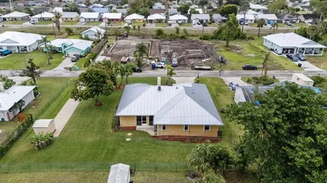 5660 SE Colee Avenue Stuart FL 34997