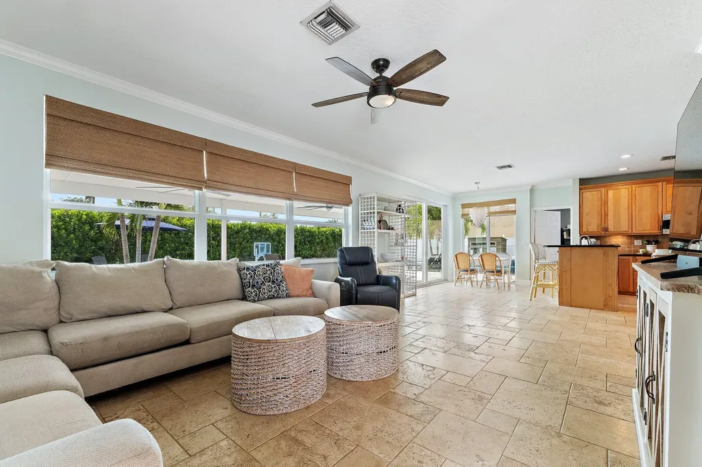 10295 Allamanda Boulevard Palm Beach Gardens FL 33410