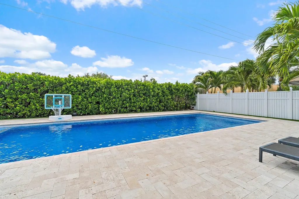 10295 Allamanda Boulevard Palm Beach Gardens FL 33410