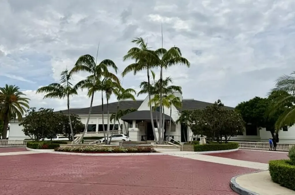 3963 Redondo Court Boca Raton FL 33487