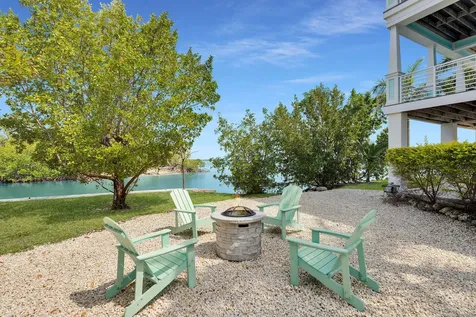 17387 Dolphin Street E Sugarloaf Key FL 33042