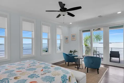 17387 Dolphin Street E Sugarloaf Key FL 33042