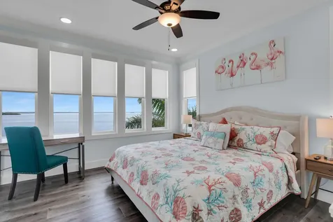 17387 Dolphin Street E Sugarloaf Key FL 33042