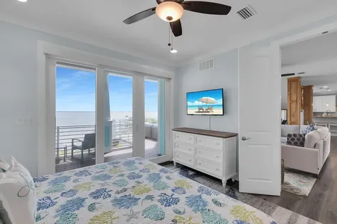 17387 Dolphin Street E Sugarloaf Key FL 33042