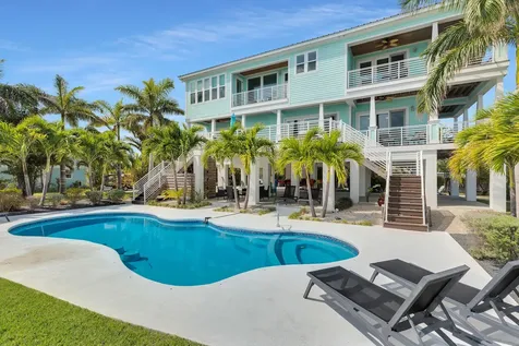 17387 Dolphin Street E Sugarloaf Key FL 33042