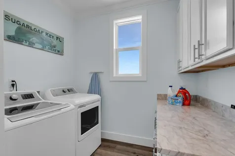 17387 Dolphin Street E Sugarloaf Key FL 33042
