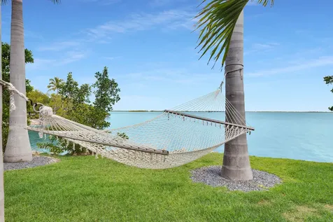 17387 Dolphin Street E Sugarloaf Key FL 33042