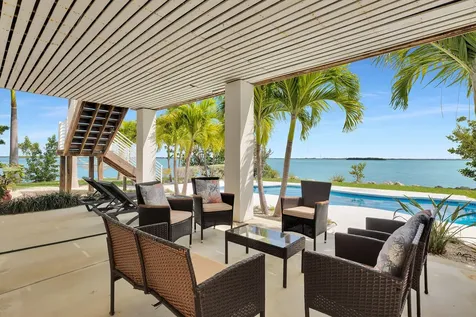 17387 Dolphin Street E Sugarloaf Key FL 33042
