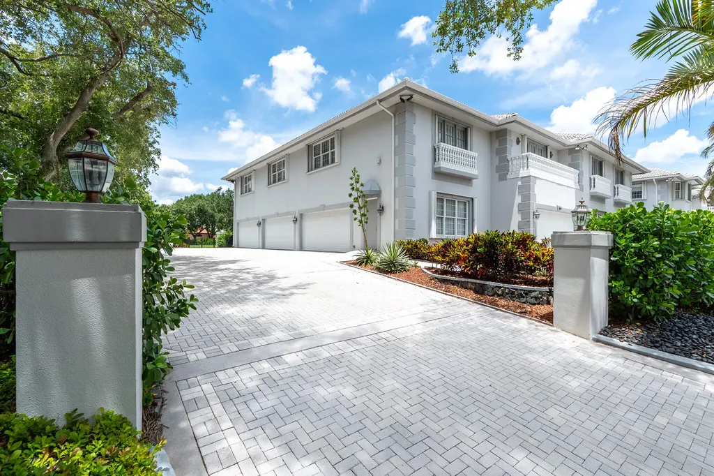 1800 Eagle Trace Boulevard Coral Springs FL 33071