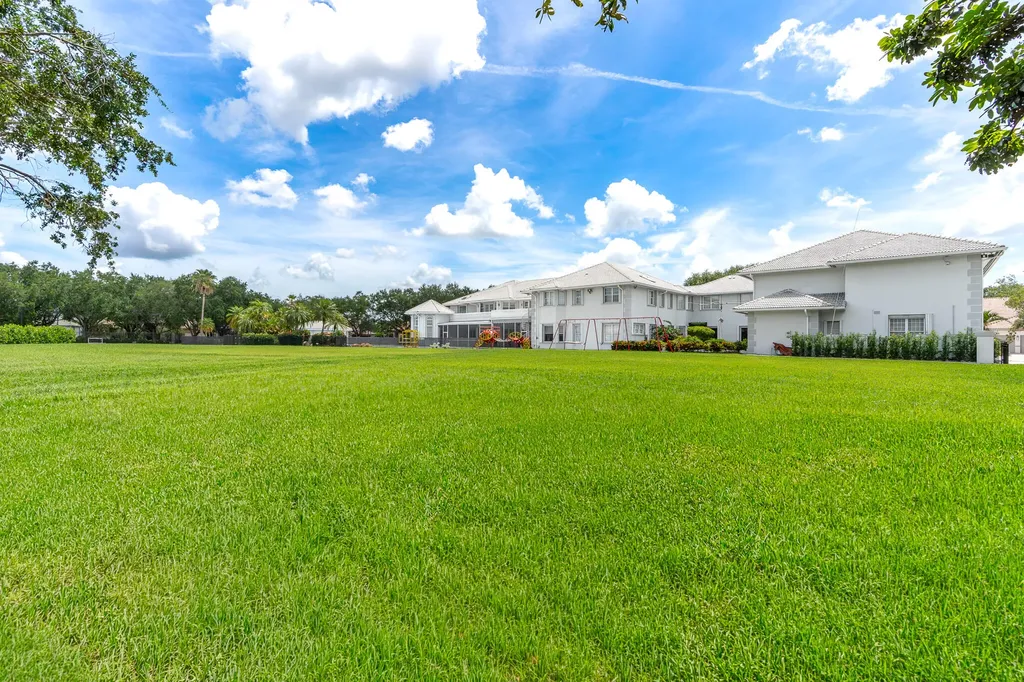 1800 Eagle Trace Boulevard Coral Springs FL 33071