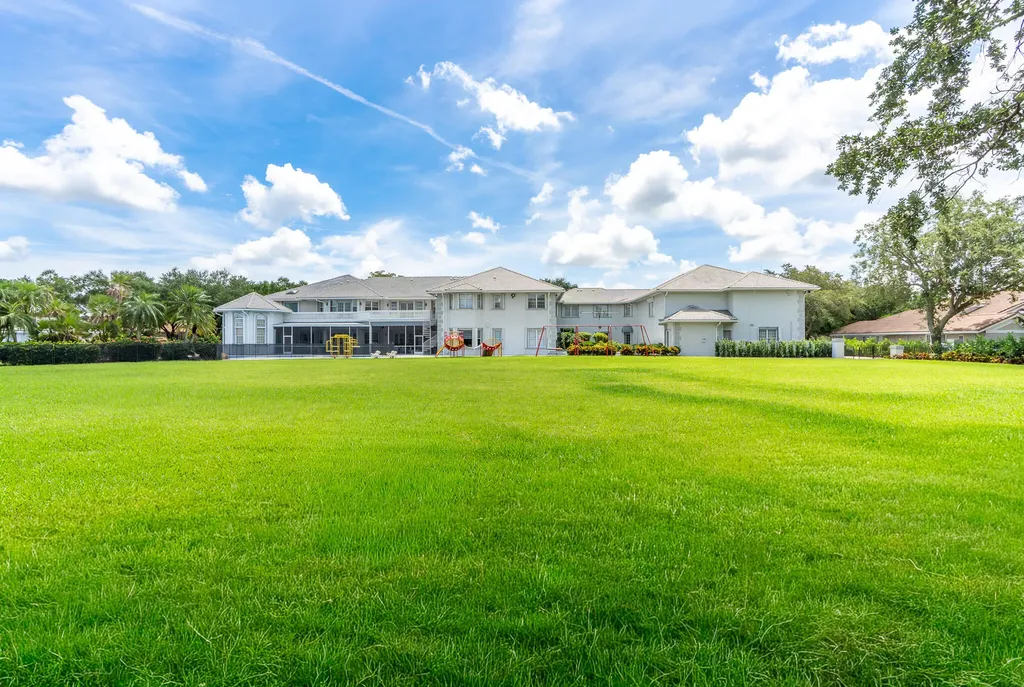 1800 Eagle Trace Boulevard Coral Springs FL 33071