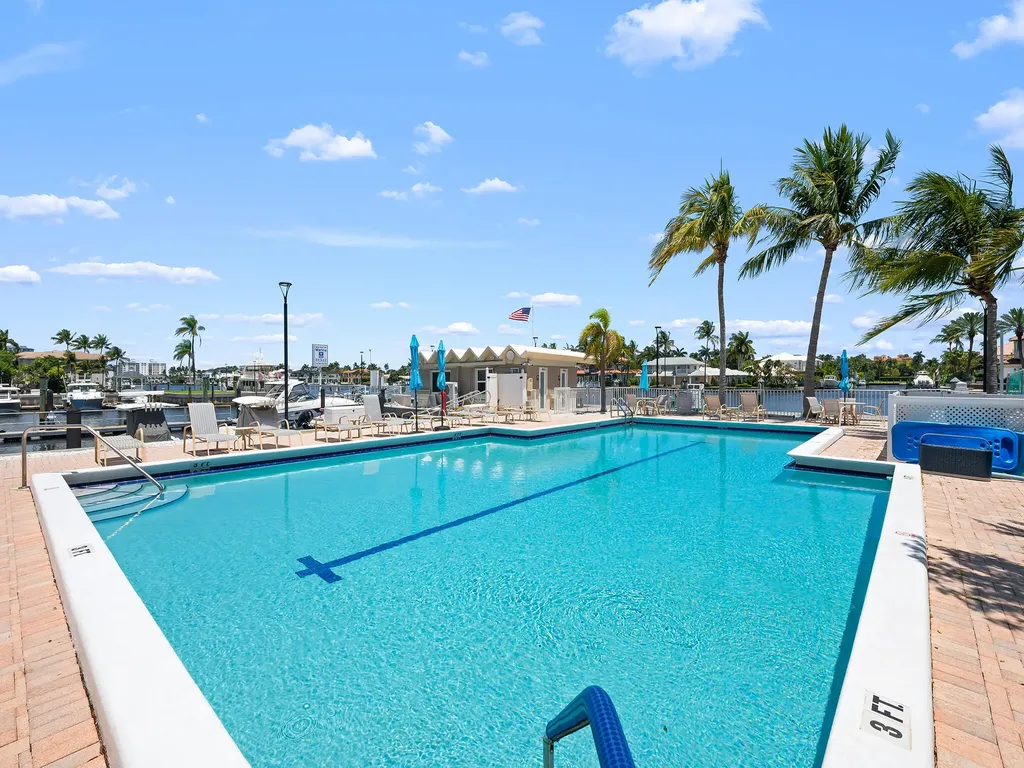 1035 S Federal Highway Delray Beach FL 33483