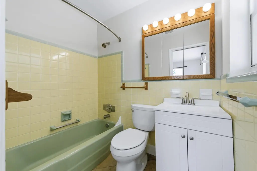 1452 Crest Drive Lake Worth FL 33461