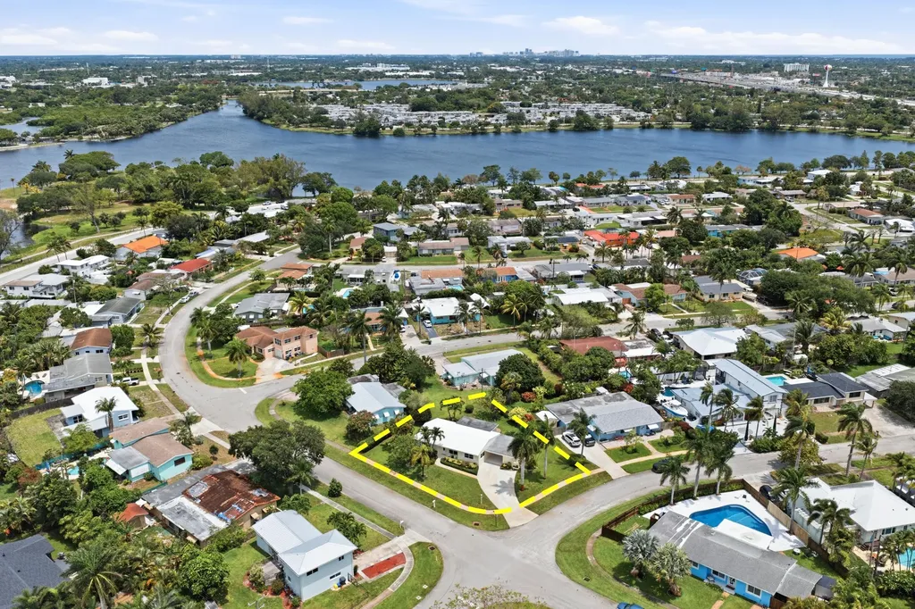 1452 Crest Drive Lake Worth FL 33461