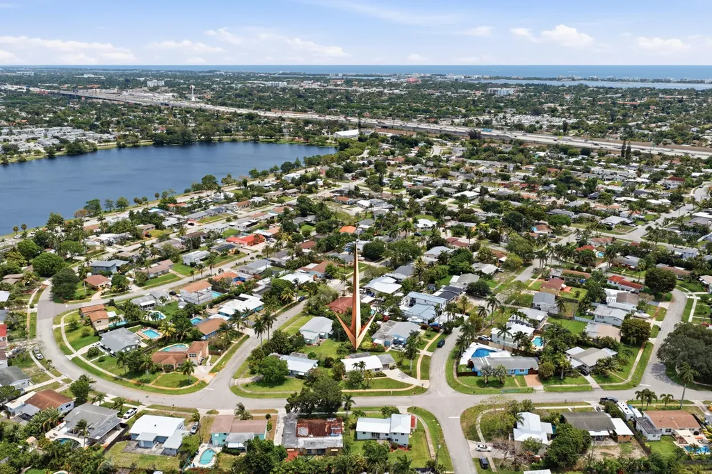 1452 Crest Drive Lake Worth FL 33461