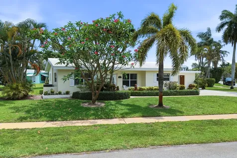 1452 Crest Drive Lake Worth FL 33461