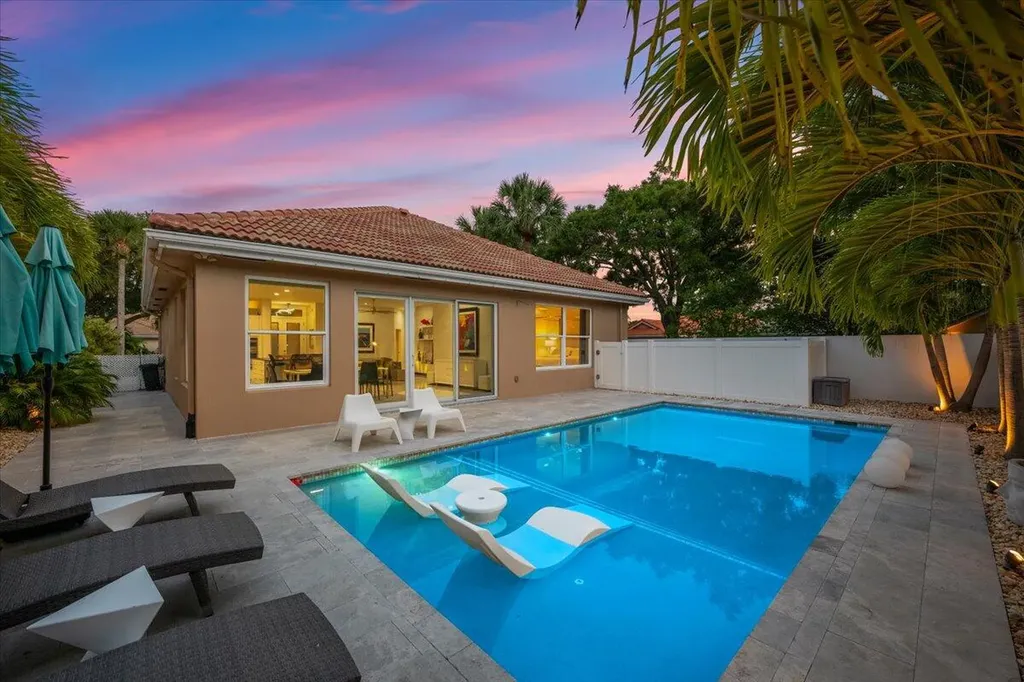 169 Hampton Circle Jupiter FL 33458