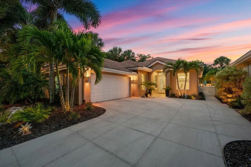169 Hampton Circle Jupiter FL 33458