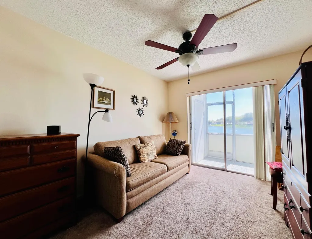 57 Chatham C West Palm Beach FL 33417