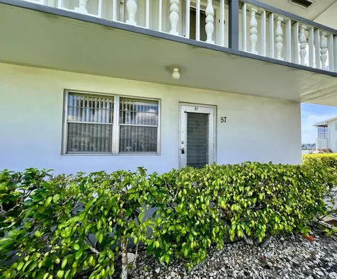 57 Chatham C West Palm Beach FL 33417
