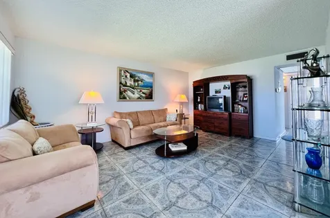 57 Chatham C West Palm Beach FL 33417